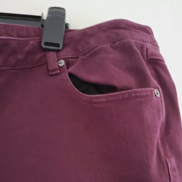 LANE BRYANT - MAROON-DENIM SKINNY JEANS-HIGH RISE- ULTIMATE STRETCH- SIZE 22 - Picture 9 of 14